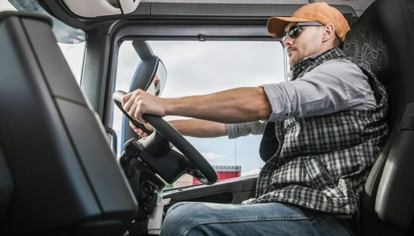 What Is a Commercial Driver's License?